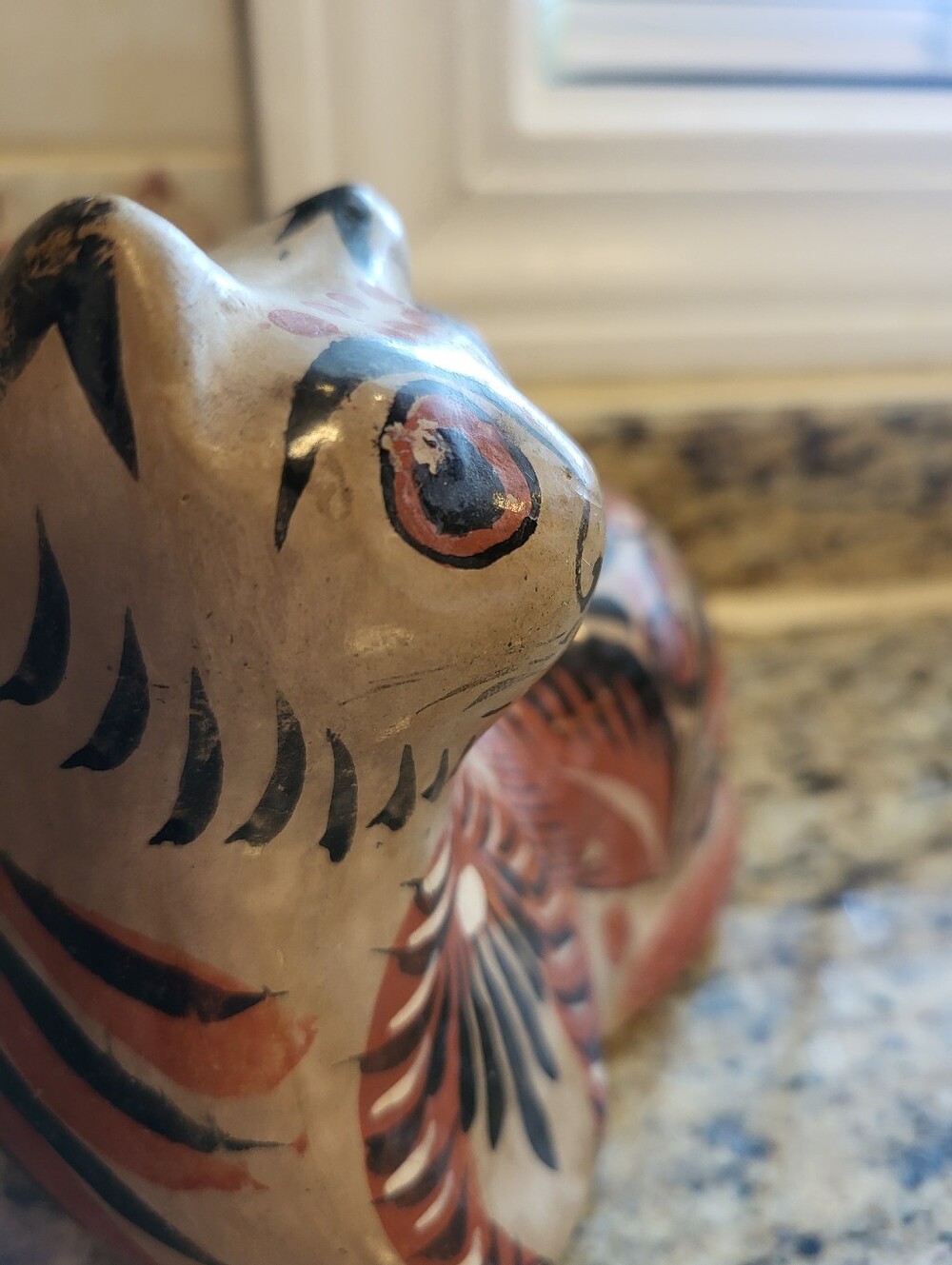 VTG. Tonala Hand-Painted 4.5x5 In Ceramic Cat Figurine in Terracotta and Black - Picture 8 of 10